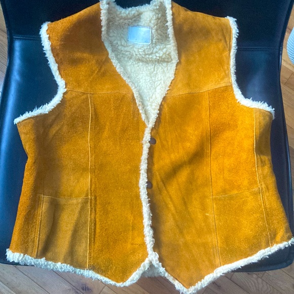 Vintage suede reversible vest. - Picture 1 of 6